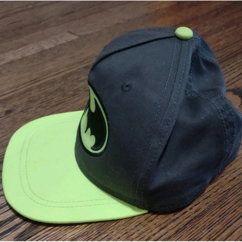 DC Comics Batman Hat Youth Boys Charcoal Grey Neon Lime‎ Green Snapback Cap